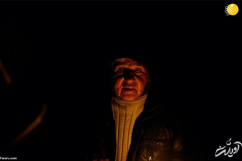 (تصاویر) داستان پیرزن اوکراینی و مرغهایش